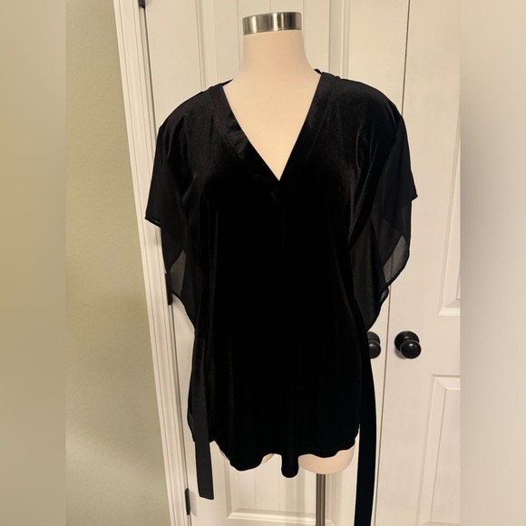 Michael Kors Black Velvet accent with Batwing short sleeves size Large- EUC - Picture 8 of 12